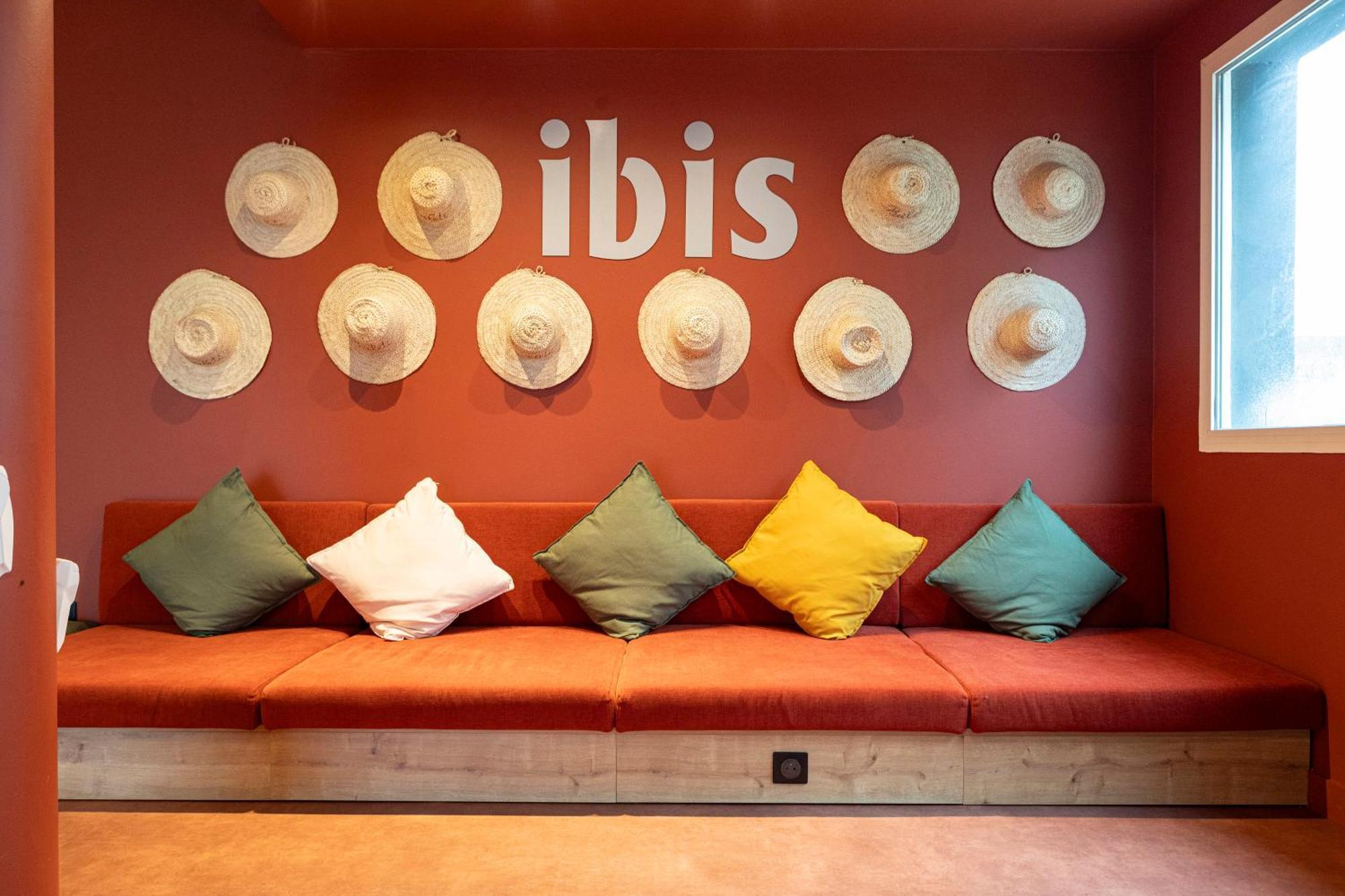 Hotel Ibis Istres Trigance Zewnętrze zdjęcie